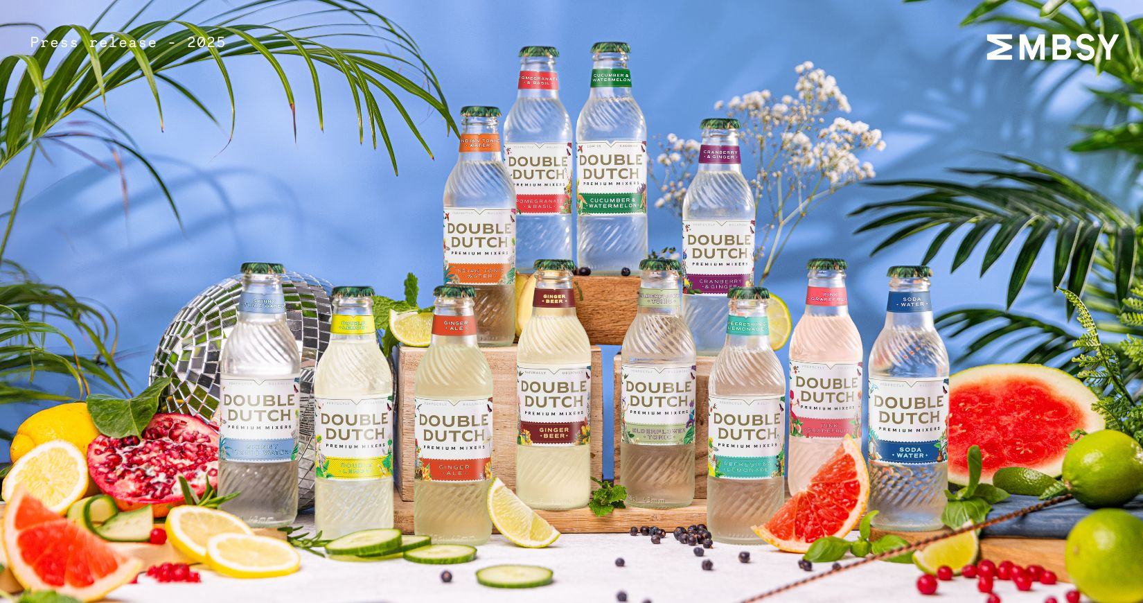 Double Dutch, la marque internationale de tonic des sœurs belges Joyce et Raissa de Haas, fête ses dix années d’existence avec une image renouvelée et un nouveau tonic