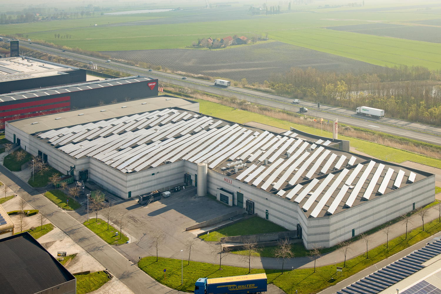 Luchtbeeld fabriek in Veurne (foto Jurgen de Witte)