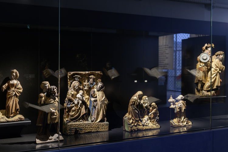 Fragmenten van het retabel van Bassine (bruikleen uit Koninklijke Musea voor Kunst en Geschiedenis Ⓒ KBR