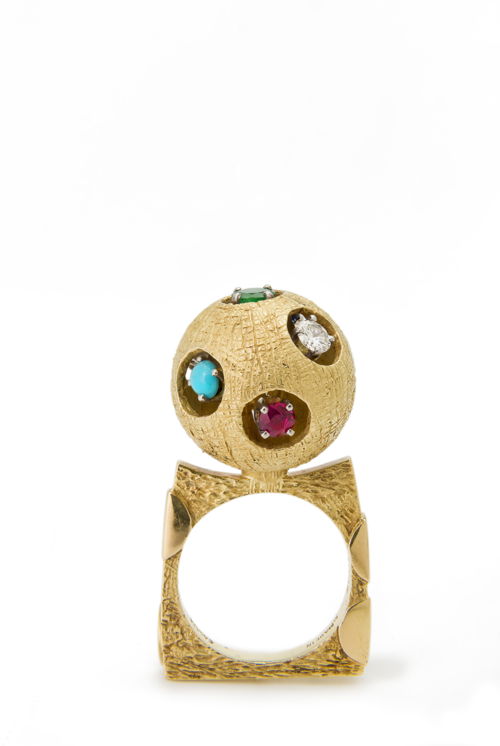 Roger Lucas (b. 1936), Canada, For Cartier, Ring, circa 1969, gold, diamonds, emerald, ruby, sapphire, turquoise, Courtesy of the Cincinnati Art Museum, Collection of Kimberly Klosterman, Photography by Tony Walsh