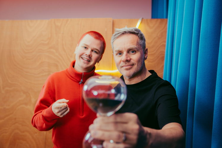 Podcast Peter Van de Veire & de zandloper met Red Sebastian