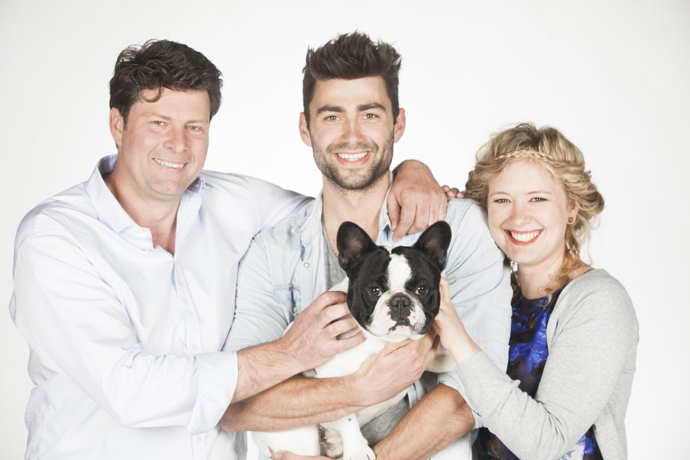 Wim Lybaert, Sieg De Donker, Katrijn Van Bouwel en hond Zobie - (c) VRT/Bart Musschoot