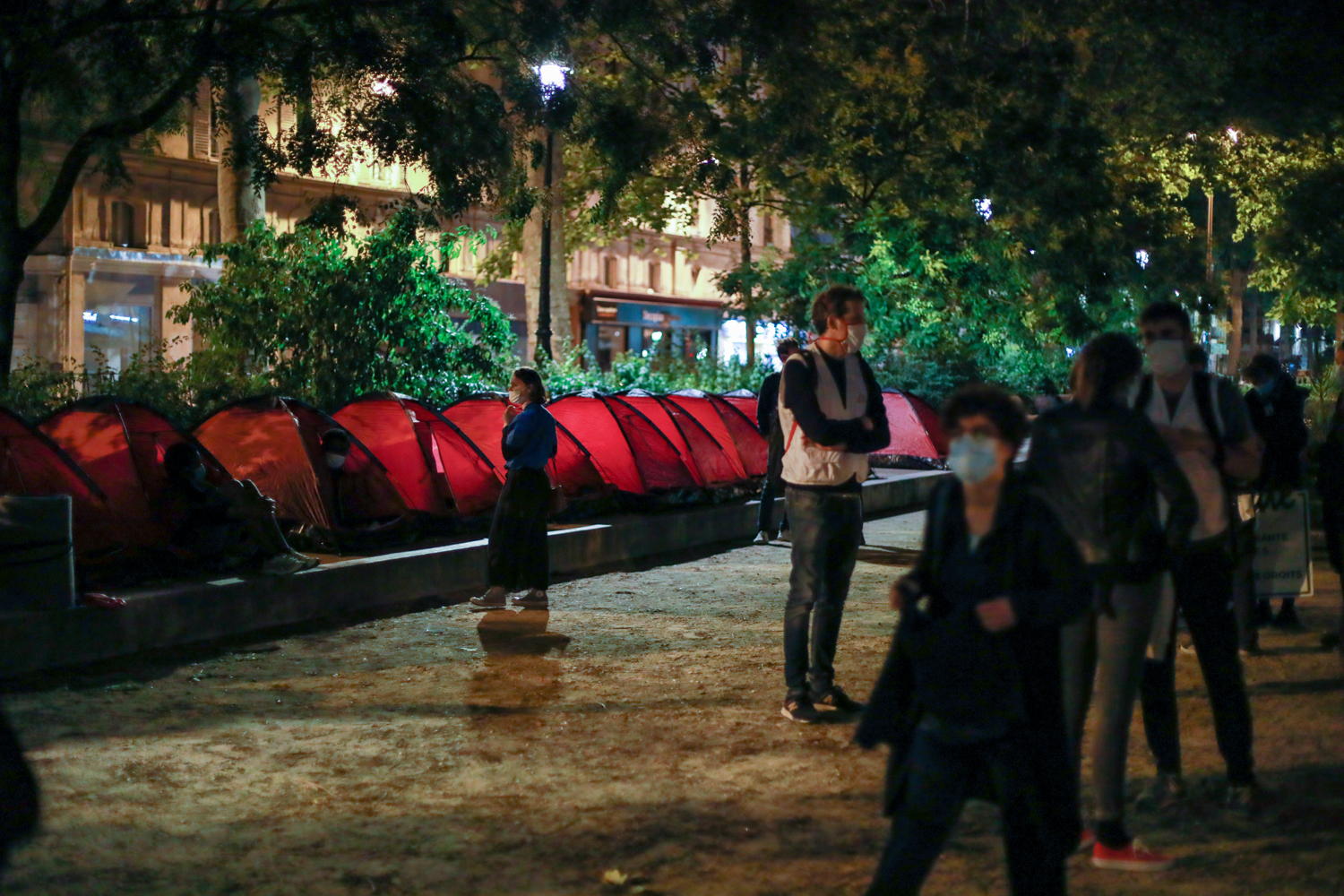 Five organisations have set up a campsite for approximately 100 unaccompanied minors in central Paris. Copyright: Nicolas Guyonnet/MSF