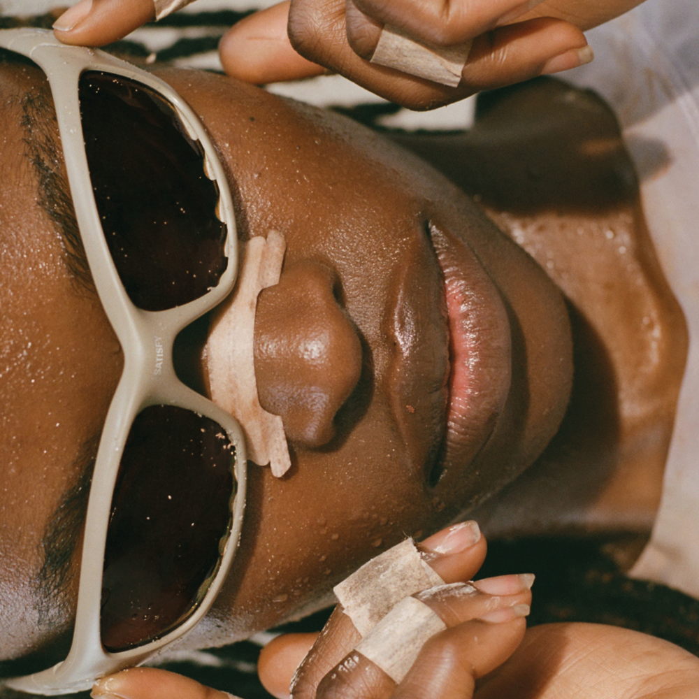 OAKLEY x SATISFY COLLECTION CAMPAIGN IMAGE (3)