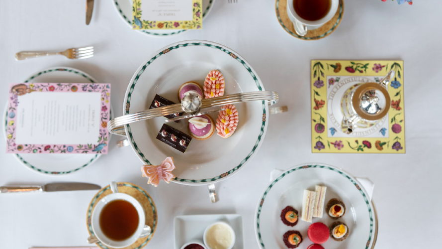 Afternoon Tea that Combines Art Thai Mythology and AR