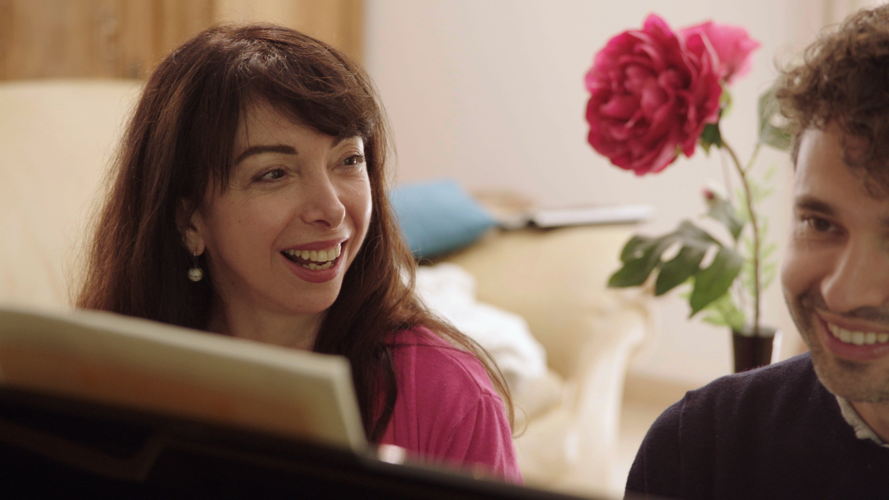 Thomas met Eliane Rodrigues - (c) VRT Thomas met Eliane Rodrigues - (c) VRT