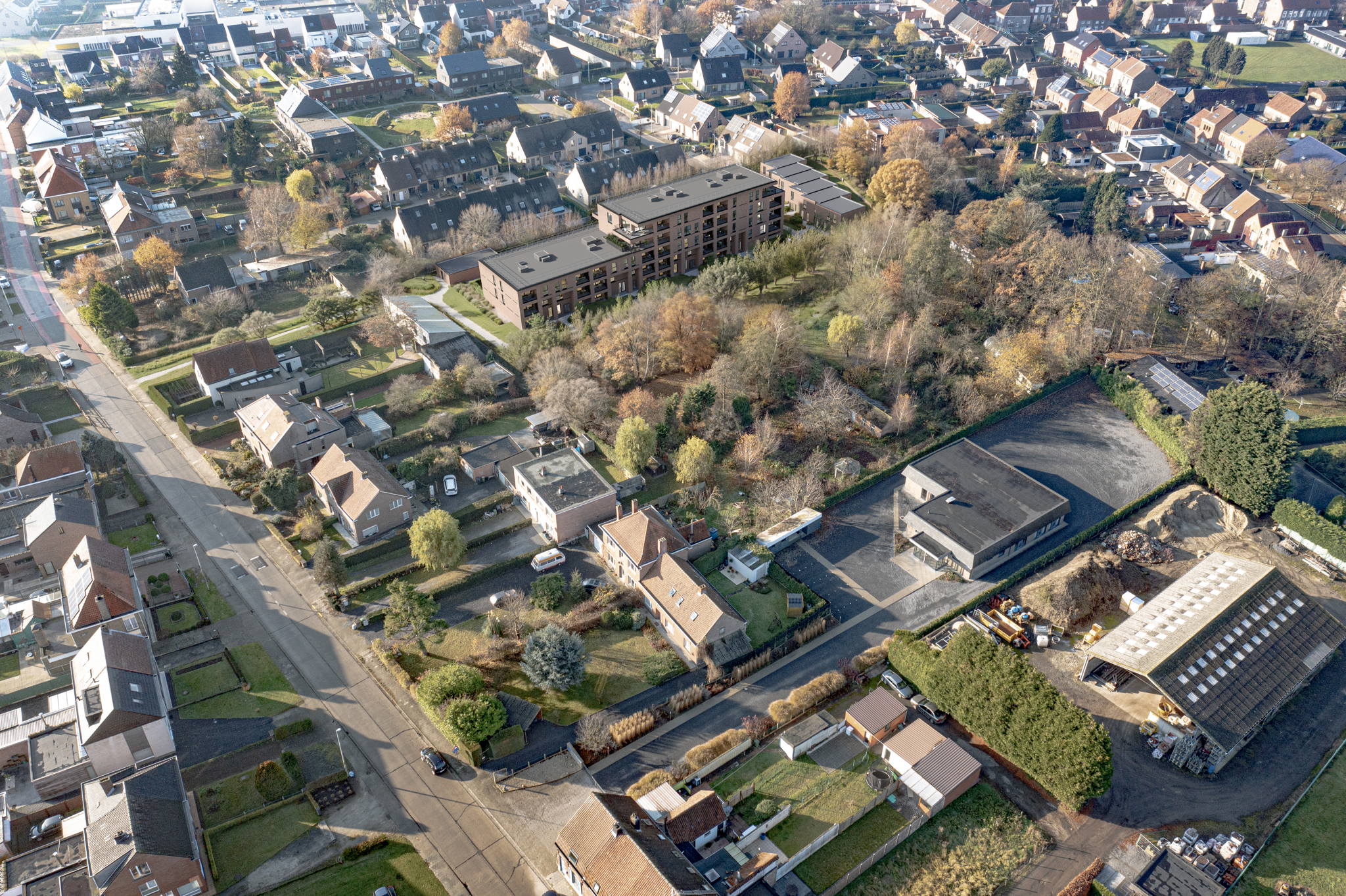 Het grote buurtpark valt onmiddellijk op. Het grote buurtpark valt onmiddellijk op.