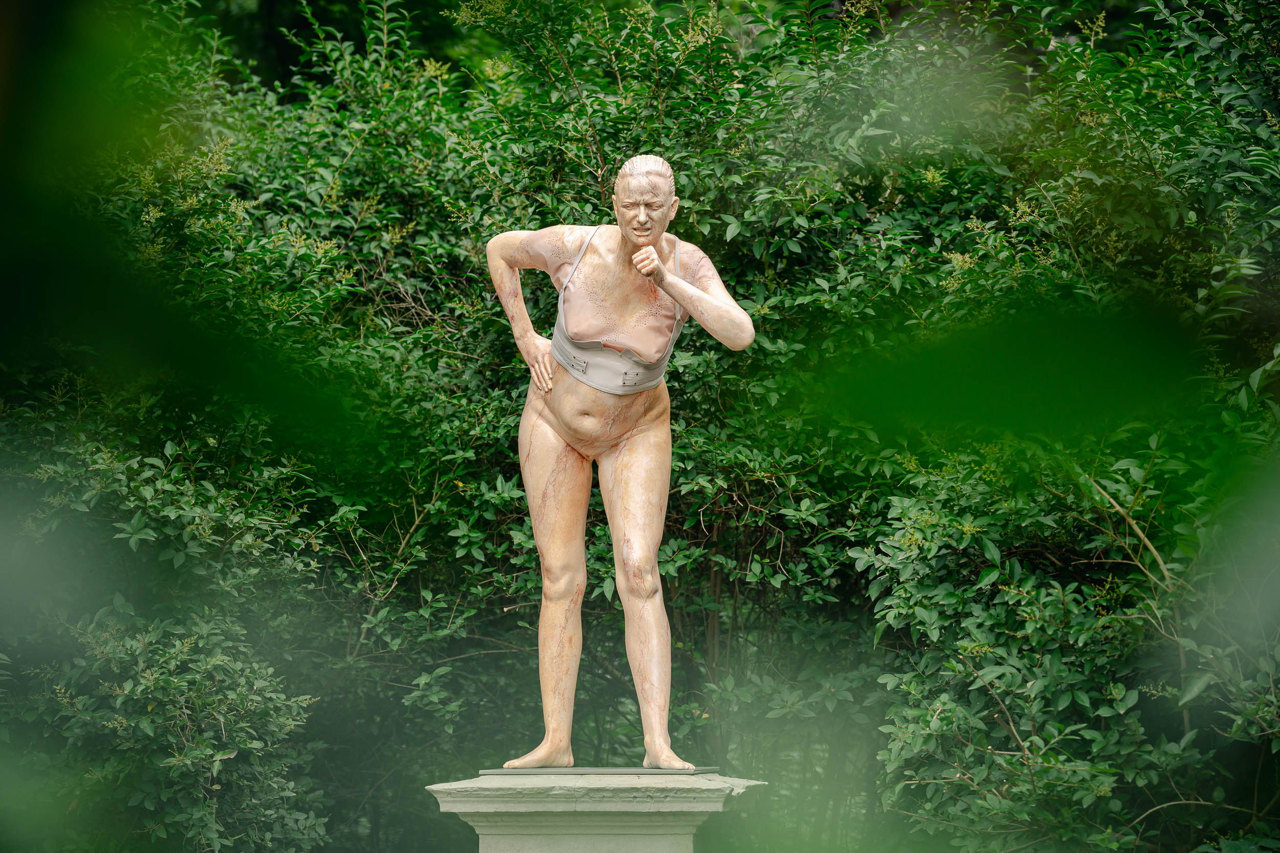 Publiek Figuur #5: Aline Bouvy in het Stadspark Antwerpen