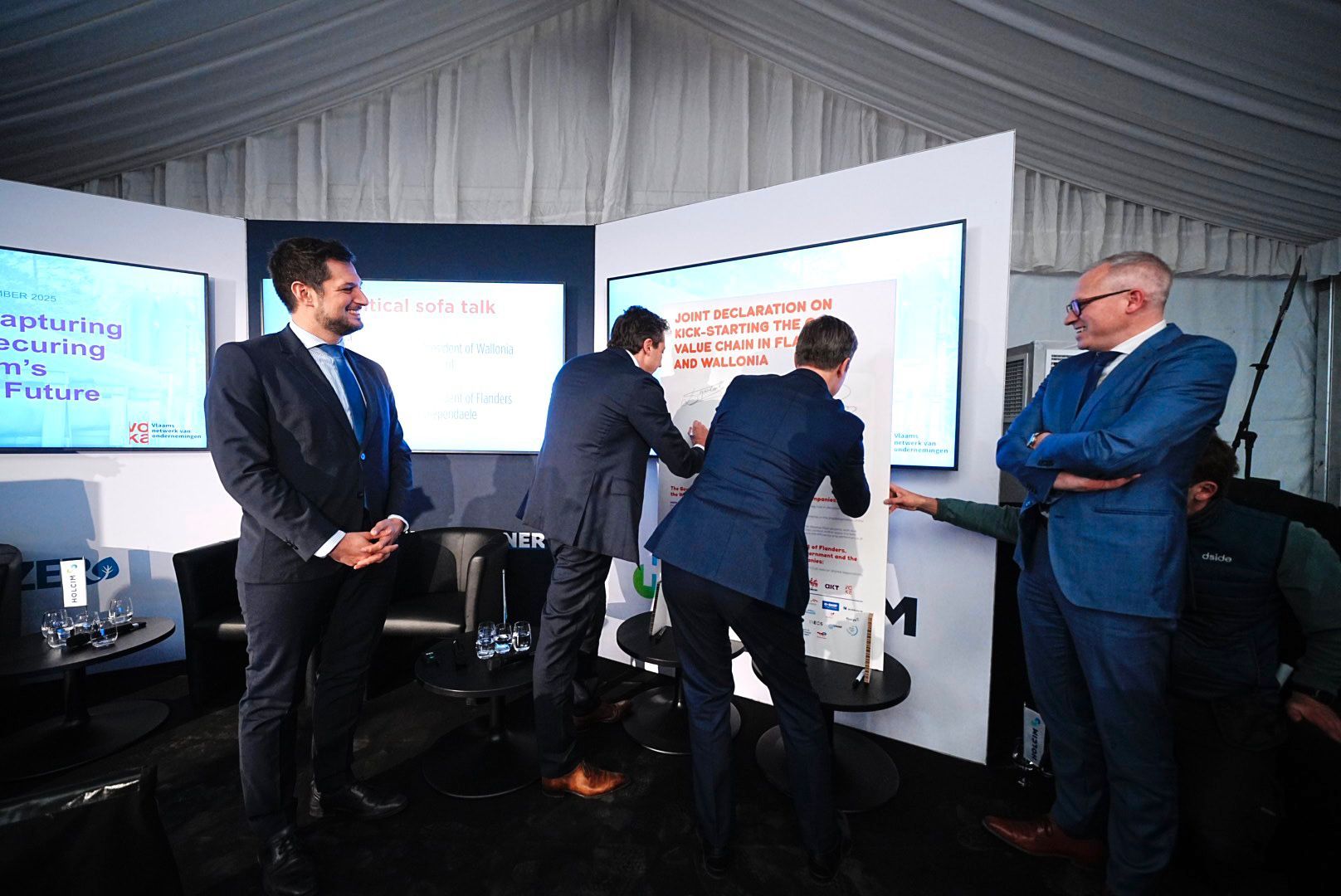 Politiek en bedrijfswereld sluiten voor het eerst akkoord over CO₂-afvang