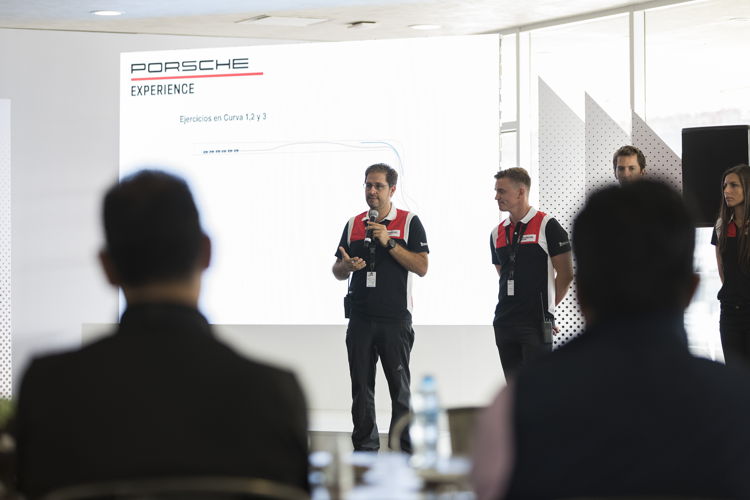 Porsche cena con pilotos certificados en el Master S