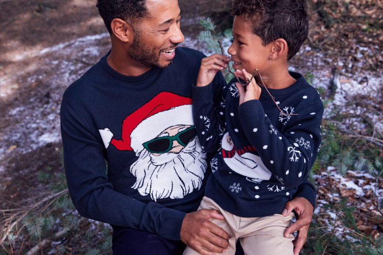 Un Noel avec Kiabi du pull kitsch aux paillettes