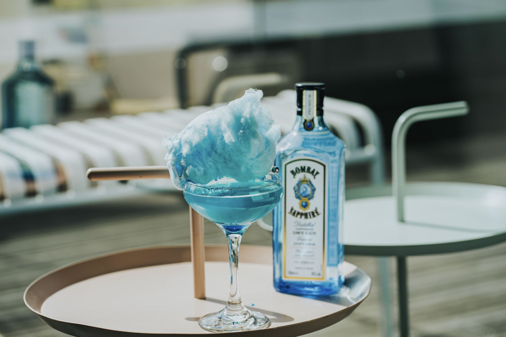 The London Eye, £13.50, exclusively available at citizenM cloudM Tower of London | citizenM x Bombay Sapphire