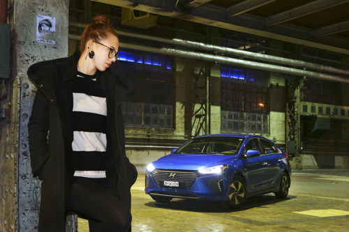 Stefanie Heinzmann / Hyundai IONIQ Hybrid