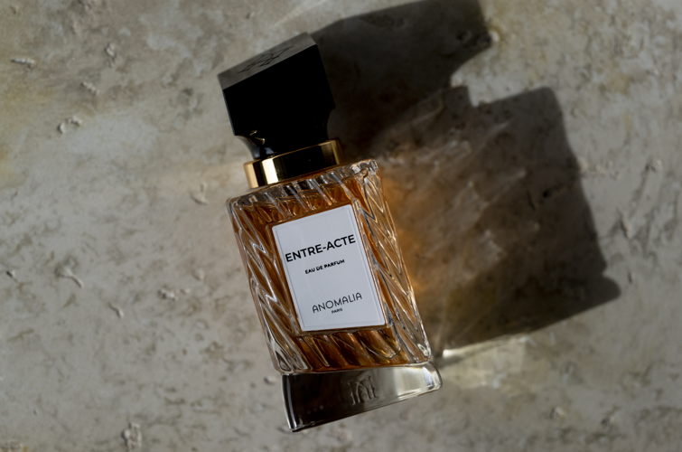 SKINS_Anomalia_Entre Acte_70ml_MOODVISUAL