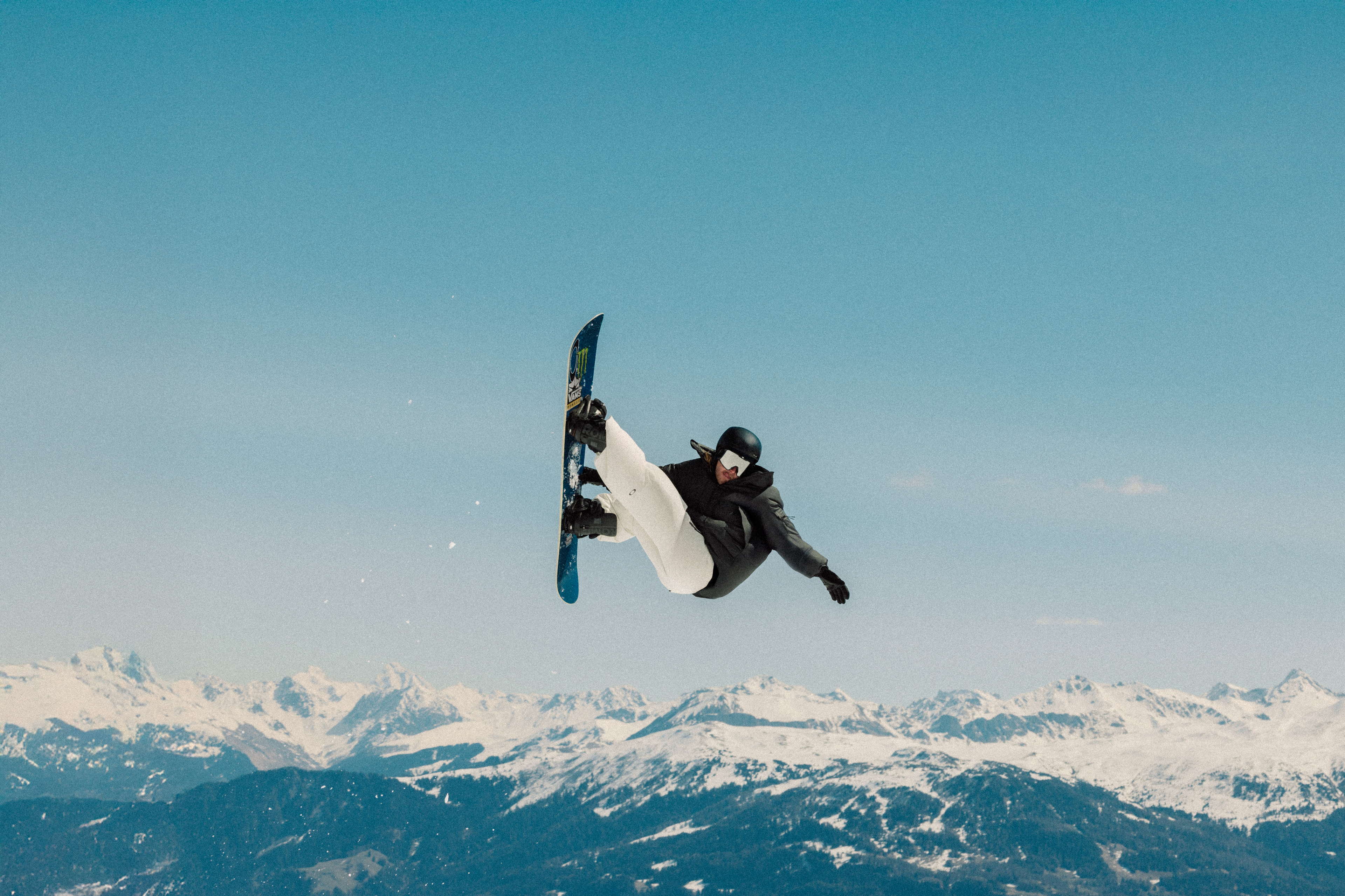 OAKLEY PRESENTA LA NUEVA TEAM COLLECTION PARA UN MÁXIMO RENDIMIENTO