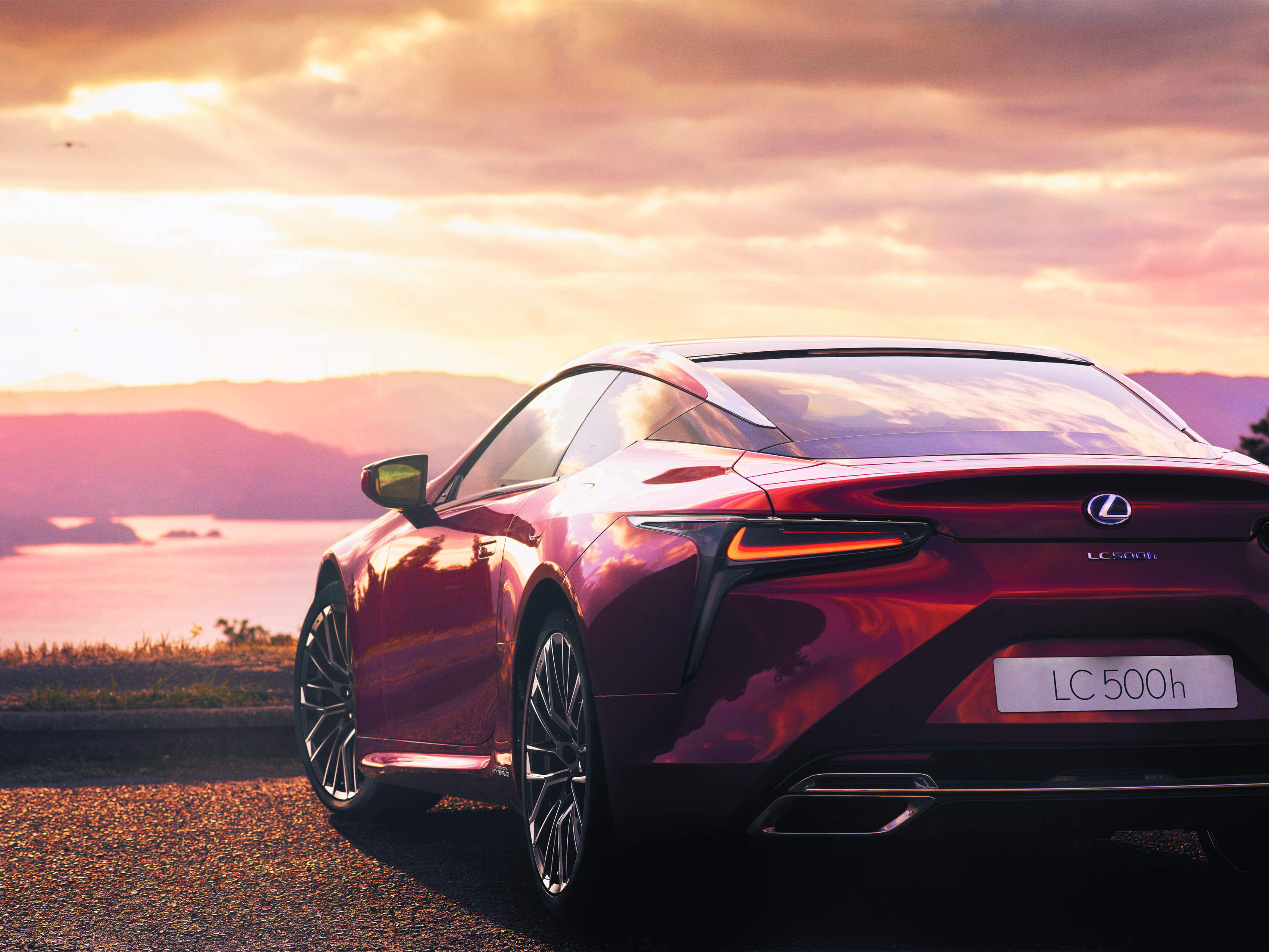 De nieuwe Lexus LC 'Hokkaido edition' biedt grand touring-plezier en straalt passie uit