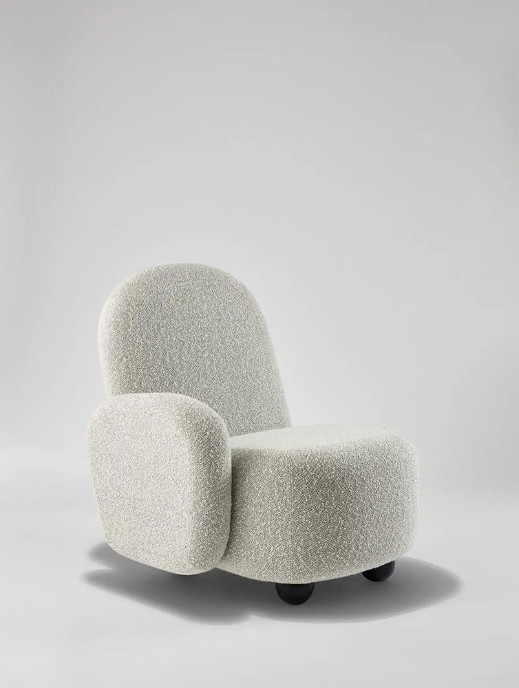 Fauteuil Miss Franck, Collection Monochrome by Hervé Langlais at Galerie Negropontes,  €5,200, www.1stdibs.fr 