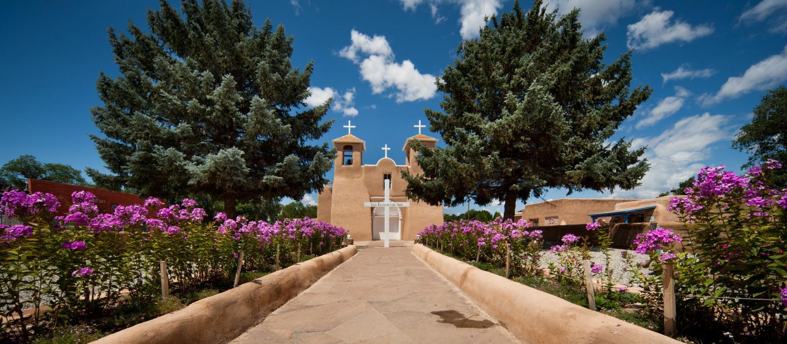 Iglesia de San Francisco de Asis, Taos, New Mexico