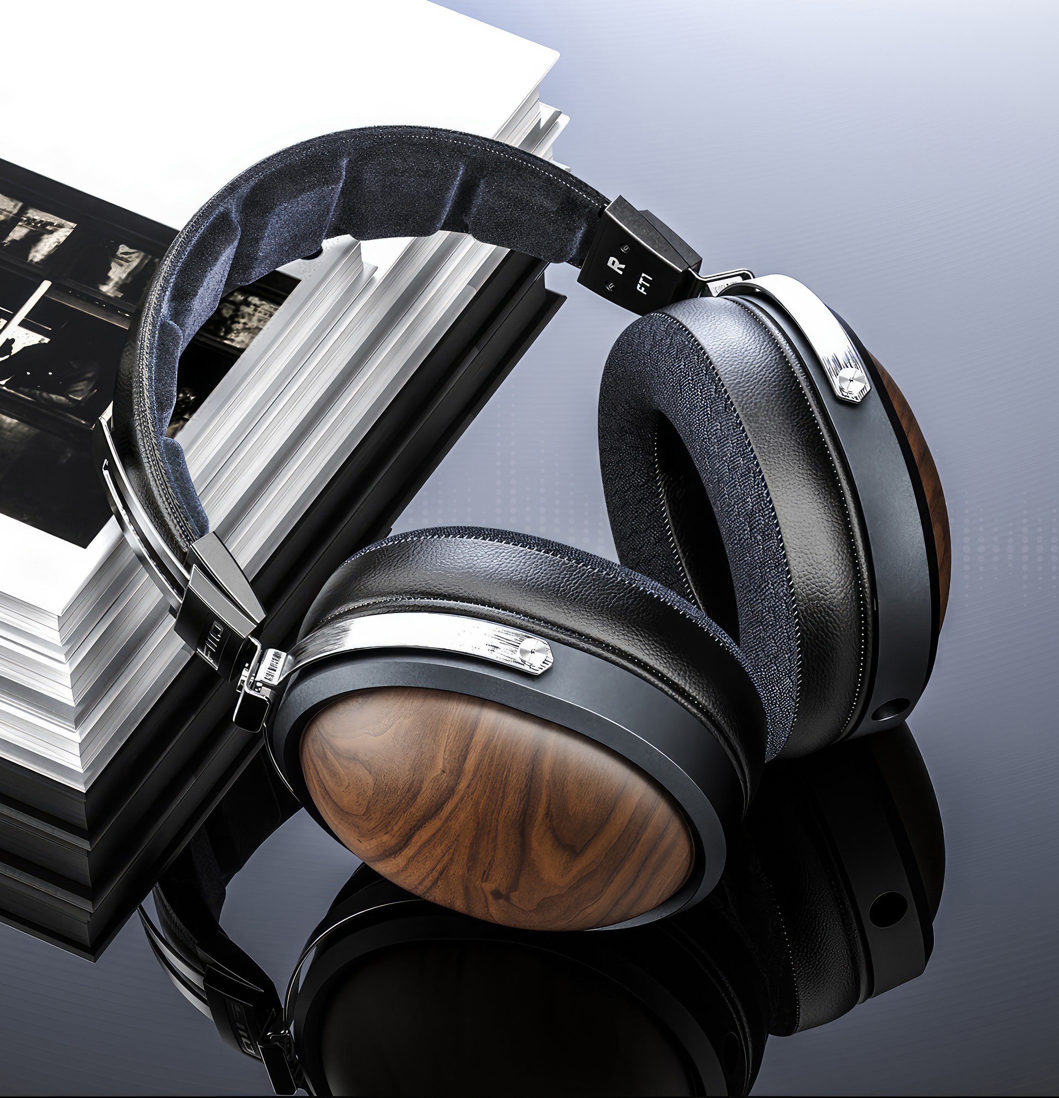 FiiO launch the FT1: Affordable Closed-back Hi-Fi Headphones with real American Black Walnut Wooden Ear-cups