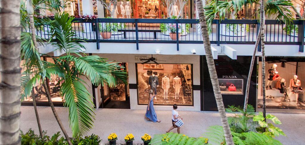 La tendencia atemporal del lujo silencioso, Bal Harbour Shops la cumbre para los amantes del estilo. 