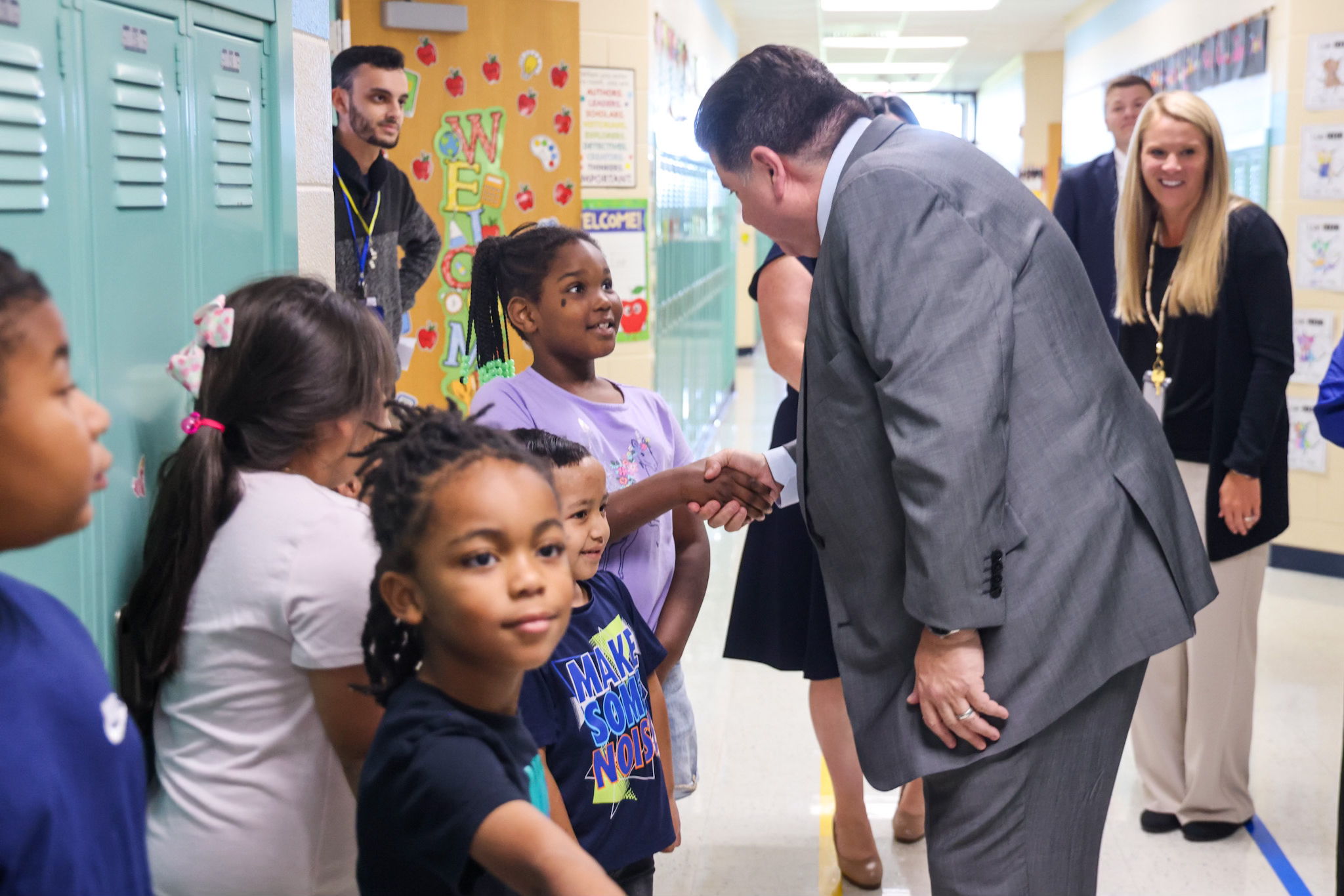 Gov. Pritzker greets students as they enter their classroom at Wagoner Elementary School in Community Consolidated Schools District (CCSD) 168 in Sauk Village to celebrate the start of the school year. (Office of the Governor)