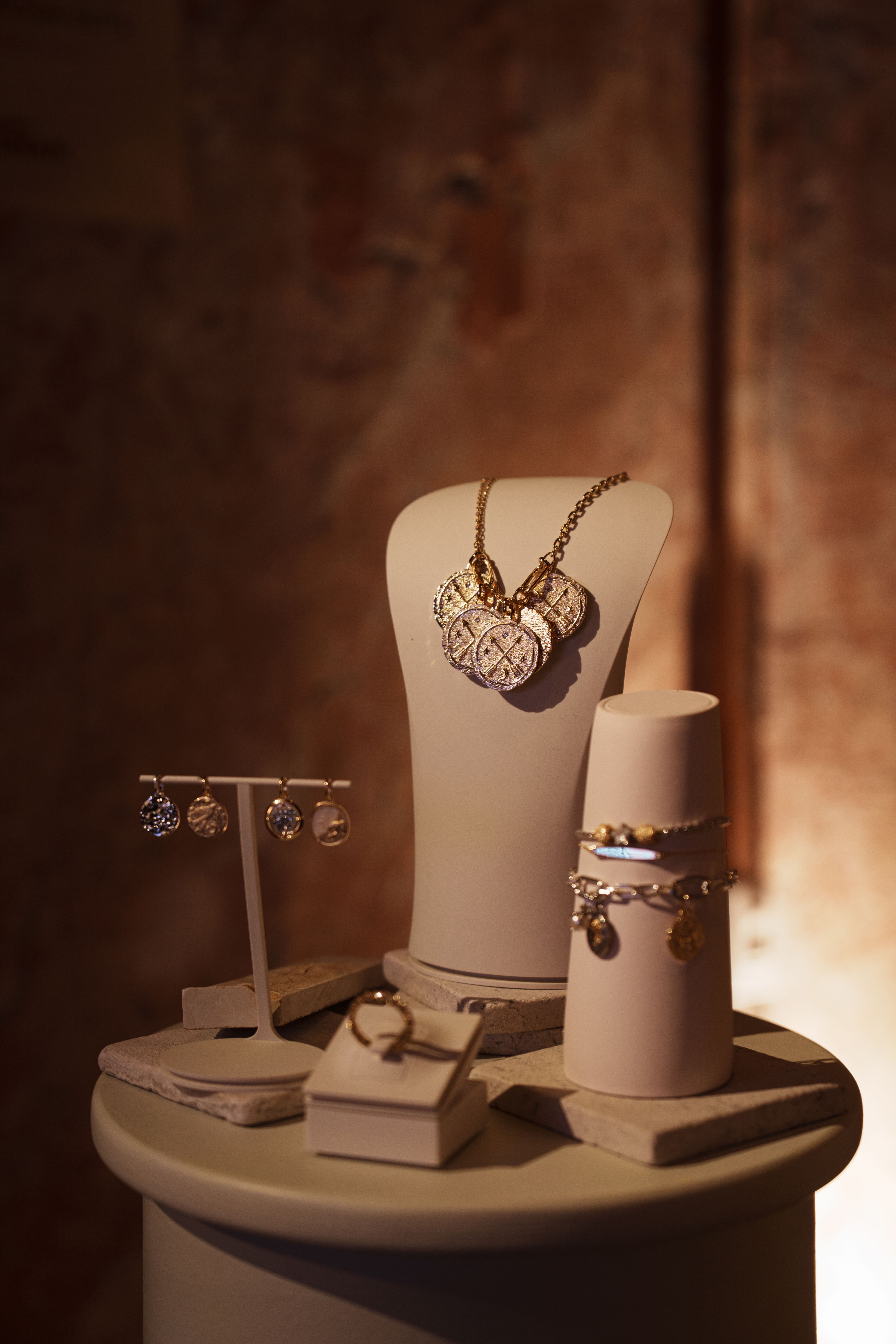PANDORA TALISMAN: UNA COLECCIÓN QUE TRANSFORMA LA JOYERÍA EN MENSAJES DE IDENTIDAD 