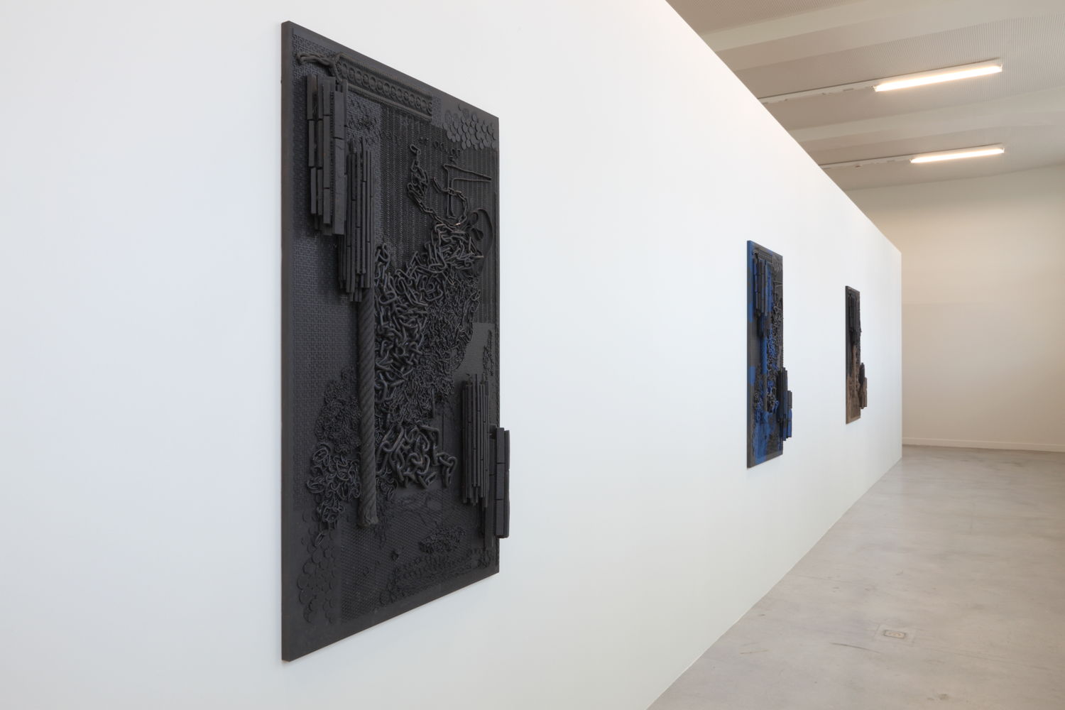 Isabelle Cornaro, Orgon Doors I, 2013
© de kunstenaar & M-Museum Leuven / Dirk Pauwels
