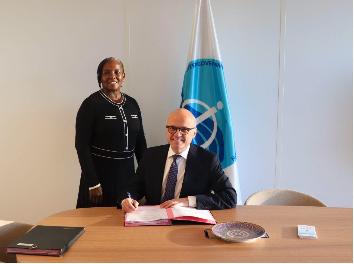 Lorna Innis - Chef du Secrétariat régional COI-UNESCO pour l'IOCARIBE | Vidar Helgesen, Secrétaire exécutif de la Commission Océanographique Intergouvernementale de l'UNESCO et Sous-Directeur général de l'UNESCO.