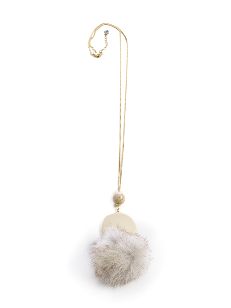 FW20_Titto_white ponpon_€59