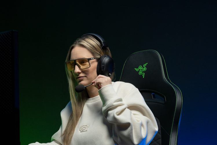 OAKLEY 2023 GAMING COLLECTION - CAMPAIGN IMAGE (6)
