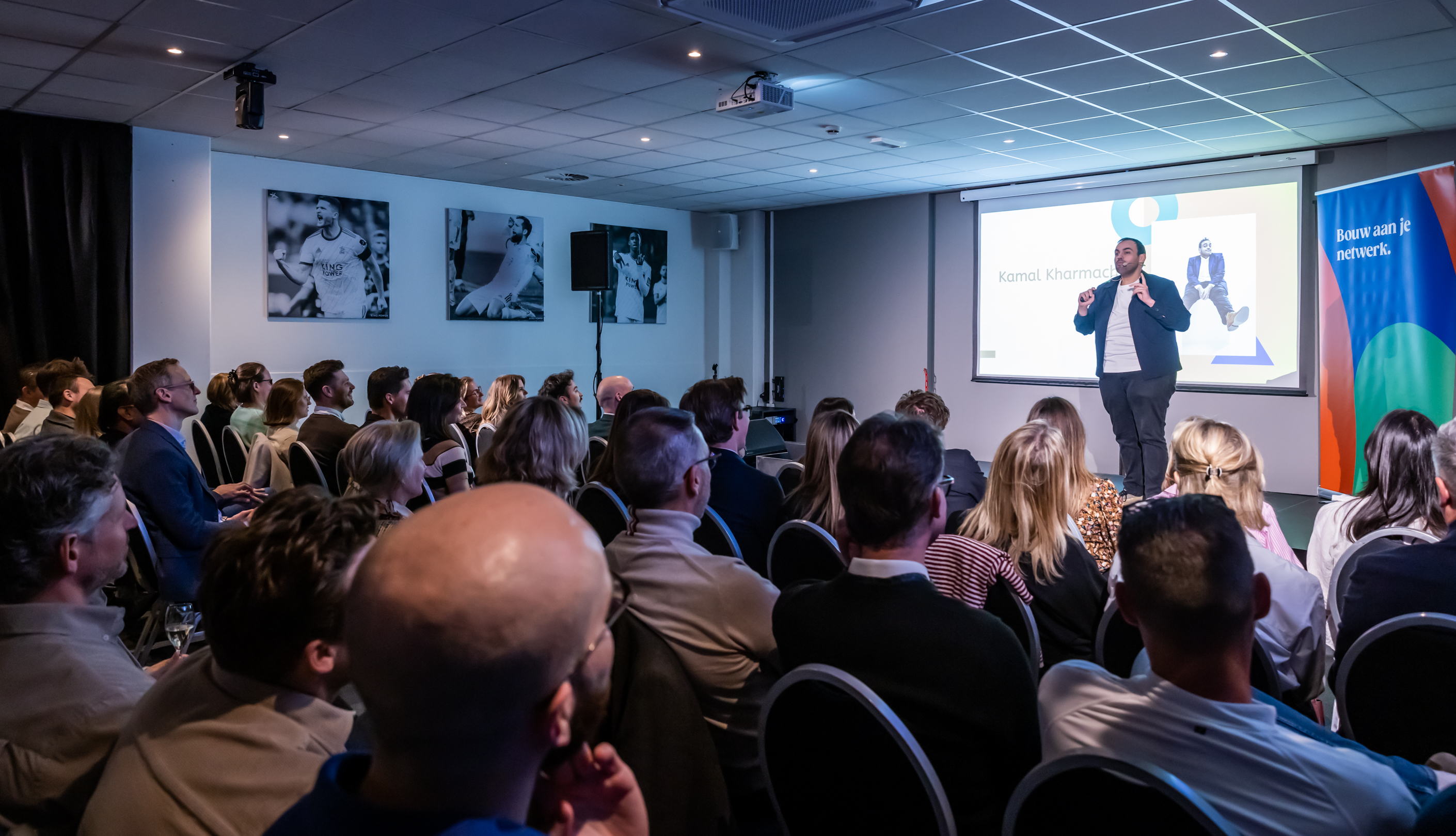 Kamal Karmach houdt ondernemers een spiegel voor tijdens uitverkochte Jong Voka-avond 