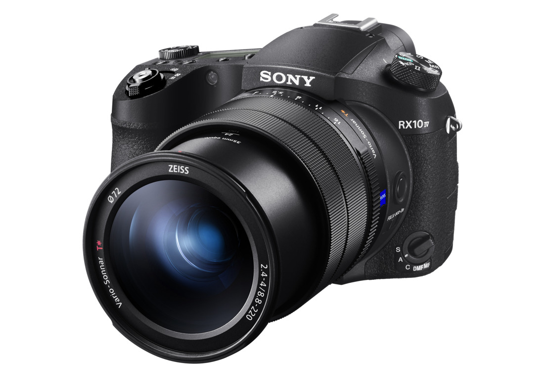 Sony Adds Real-Time Eye AF for Animals To Award-Winning RX10 IV