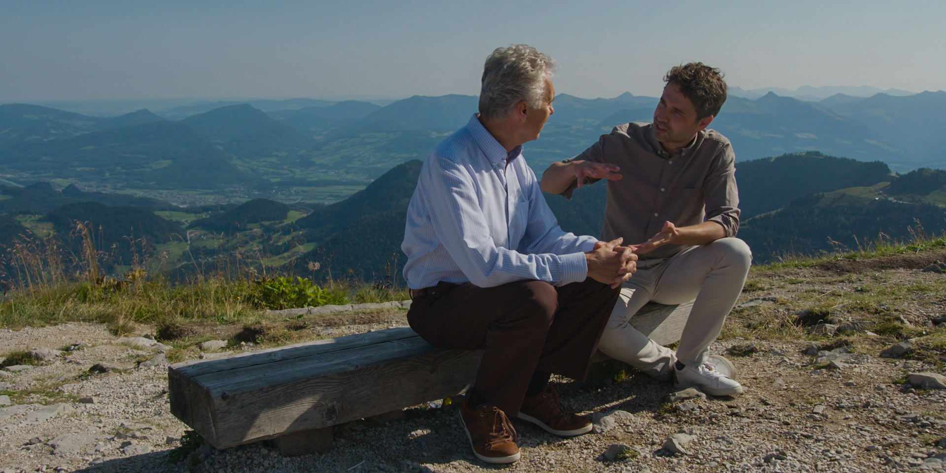 Thomas met David Harper aan het Adelaarsnest van Hitler in Berchtesgaden - (c) VRT / Sylvester