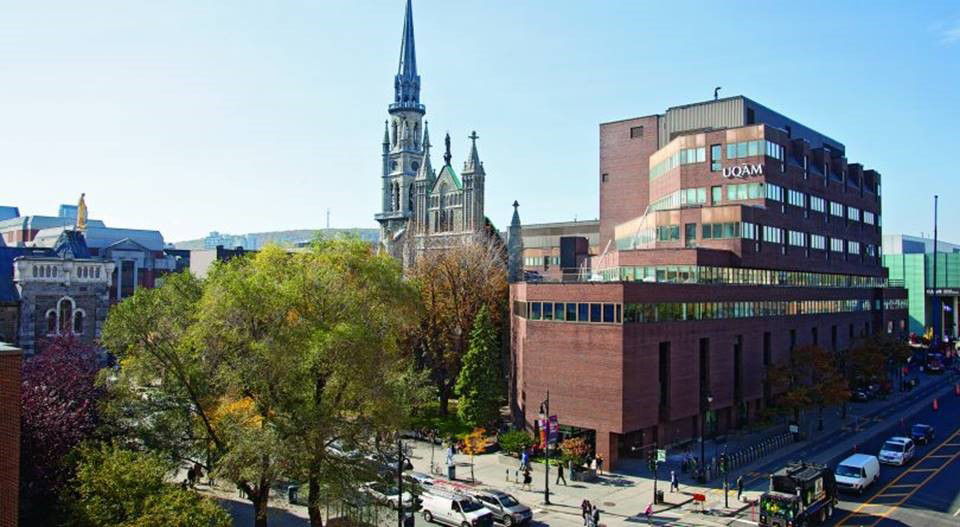 University of Quebec at Montreal – located in downtown Montreal in the heart of the city’s Latin Quarter – now features Sennheiser SpeechLine Digital Wireless systems, providing campus-wide wireless connectivity throughout more than 20 university buildings