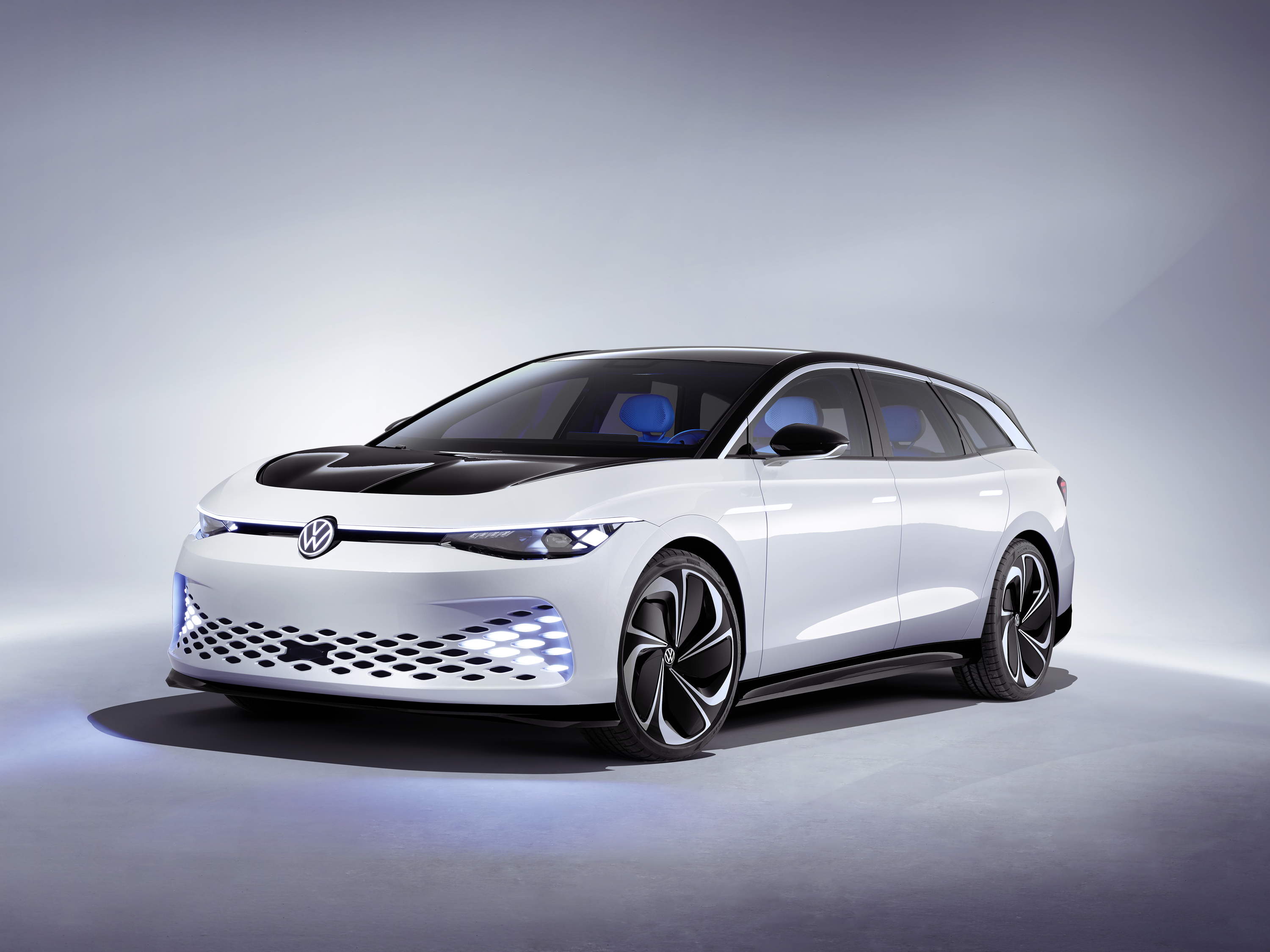 La esencia de Volkswagen, electrificada: el nuevo ID. SPACE VIZZION
