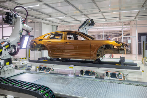 Porsche plant in Leipzig receives ‘Factory of the Year’ award 
