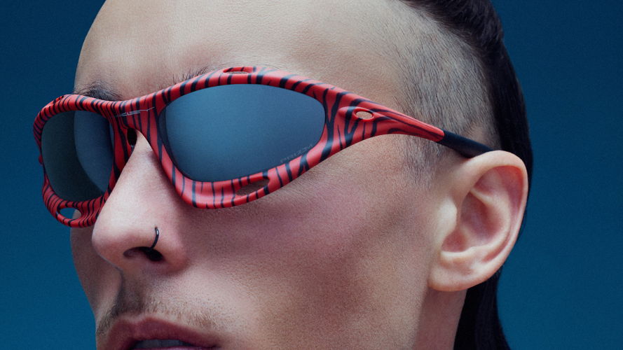 OAKLEY MUZM RACING JACKET CAMPAIGN IMAGE (2)