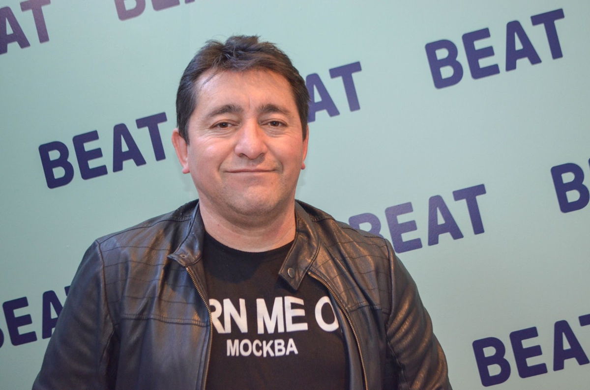 Norberto Mazabal, actor extra de televisión y conductor de Beat