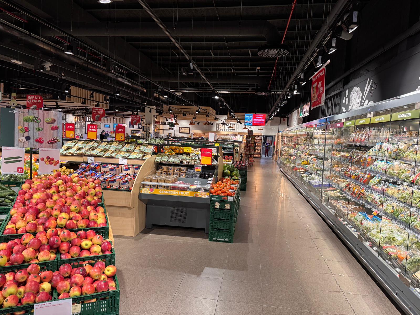 Le Carrefour Market de Maaseik rouvre ses portes avec un nouveau look, plus de choix et un service de qualité