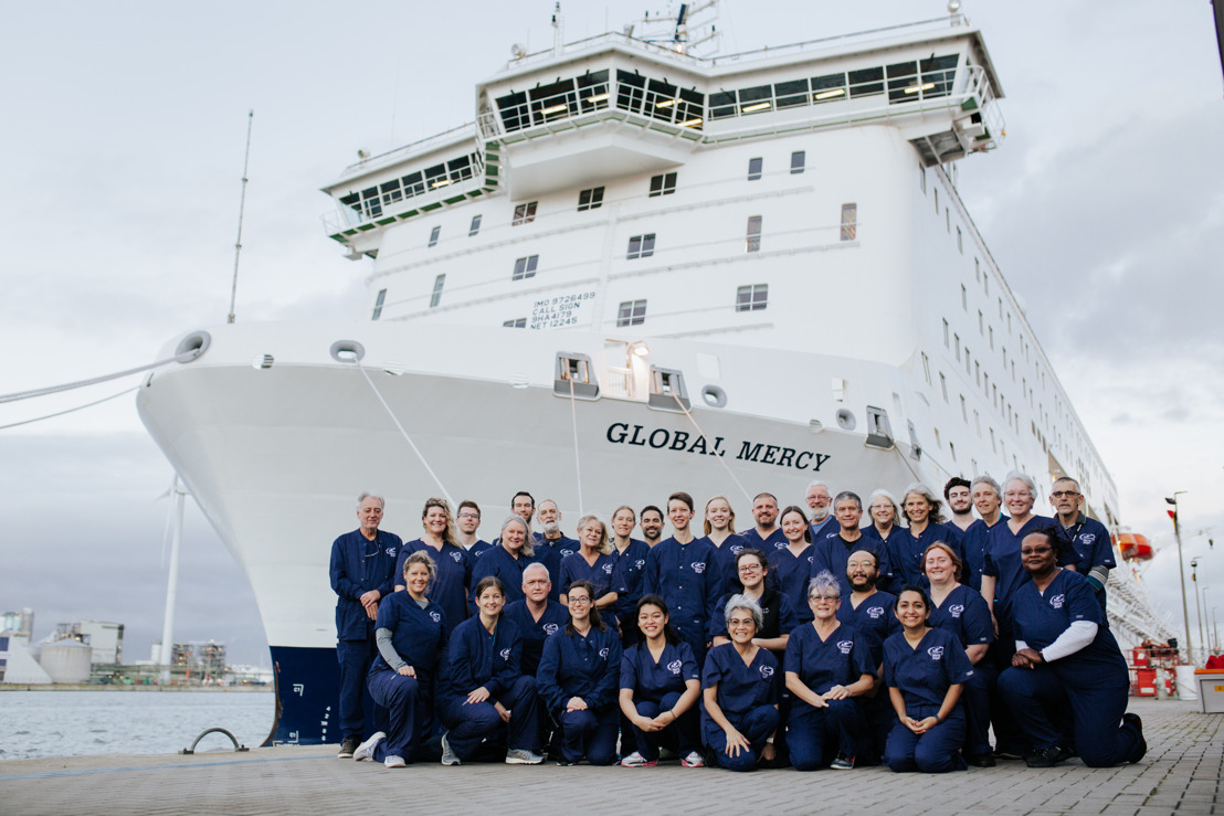 Presseeinladung: Das größte Hospitalschiff der Welt legt in Rotterdam an