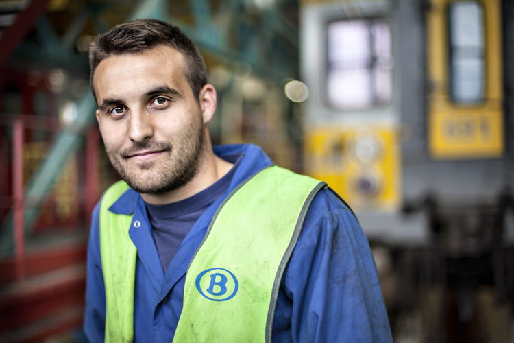 Een technicus van de NMBS. (Foto: NMBS)
