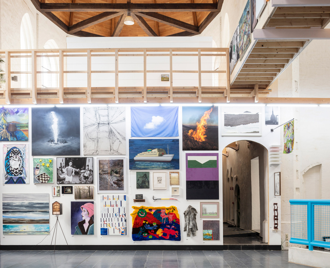 742 Gentse kunstenaars tonen en verkopen hun werk in Kunsthal Gent tijdens de tweede editie van het Zomersalon