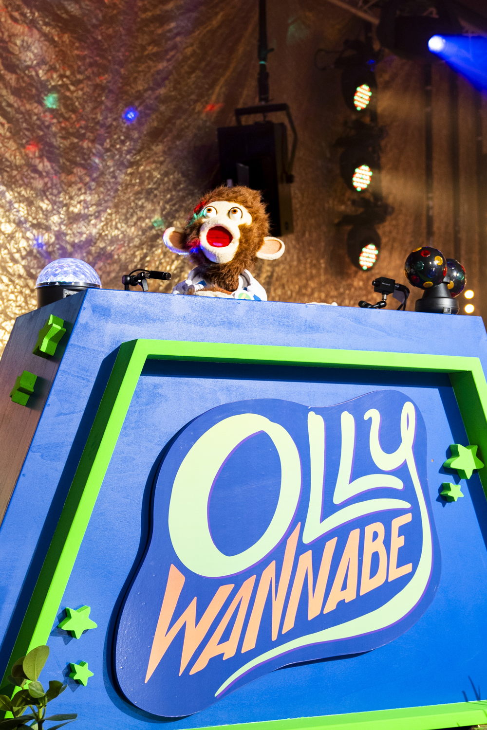 (c) - VRT - Kick-off - Olly