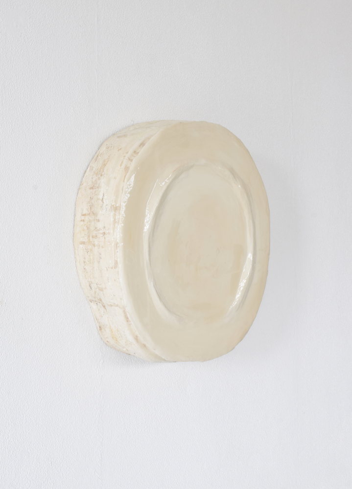 Stan Van Steendam ‘nio’ (2021) varnish, pigments, dust, dirt, plaster and epoxy resin on wood 53 x 53 x 17 cm