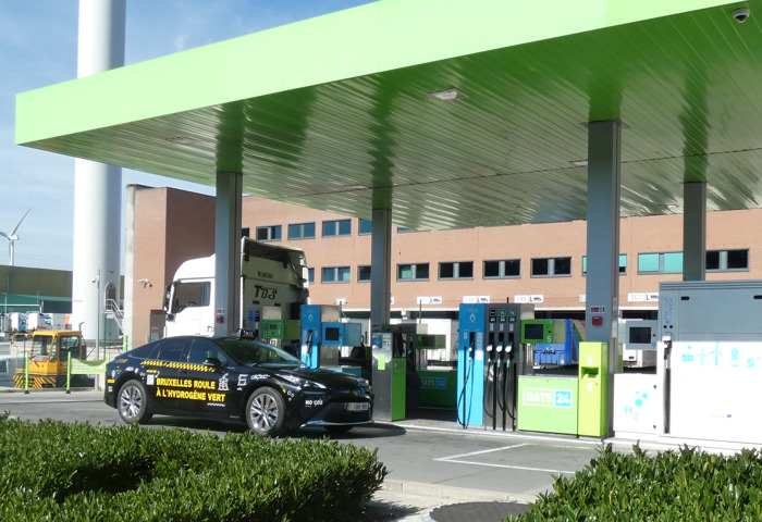 Virya Energy (Eoly) en Taxis Verts introduceren de eerste groene waterstoftaxi in Brussel