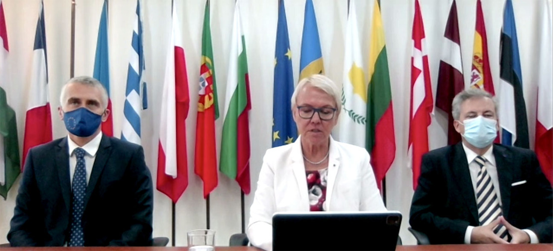 Ambassador of the European Union Presents Credentials to the Director General of the OECS
