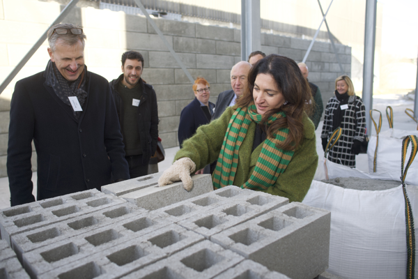 Scoop: circular building blocks without cement... but with CO2
