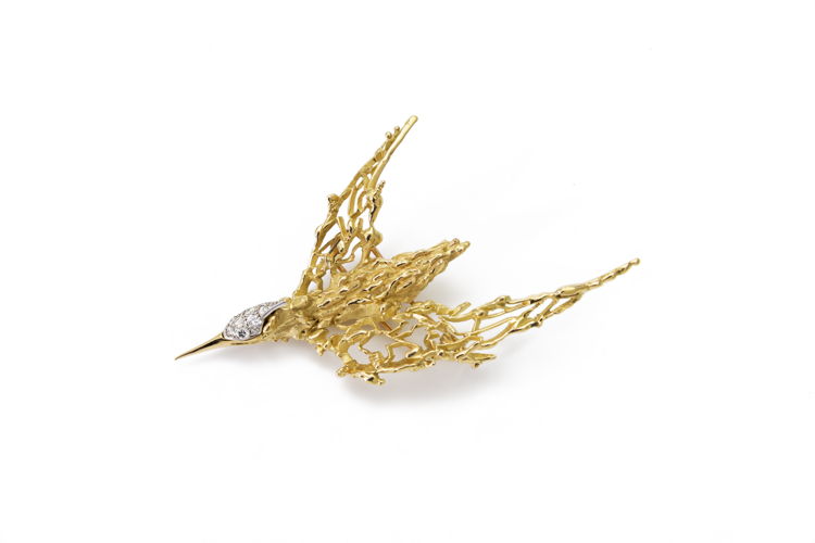 Chaumet (est. 1780), France, Pierre Sterlé, designer, Bird Brooch, 1960s, gold, diamonds, Courtesy of the Cincinnati Art Museum, Collection of Kimberly Klosterman, Photography by Tony Walsh