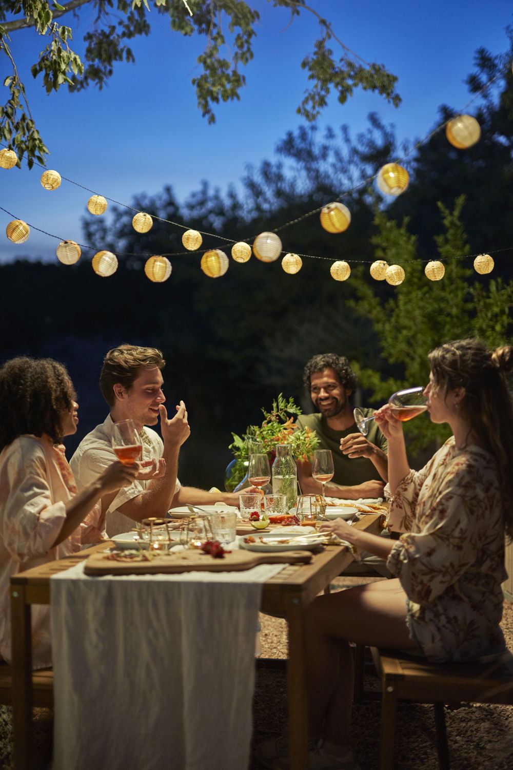 SOMMARLÅNKE LED lighting chain with 12 lights €9,99