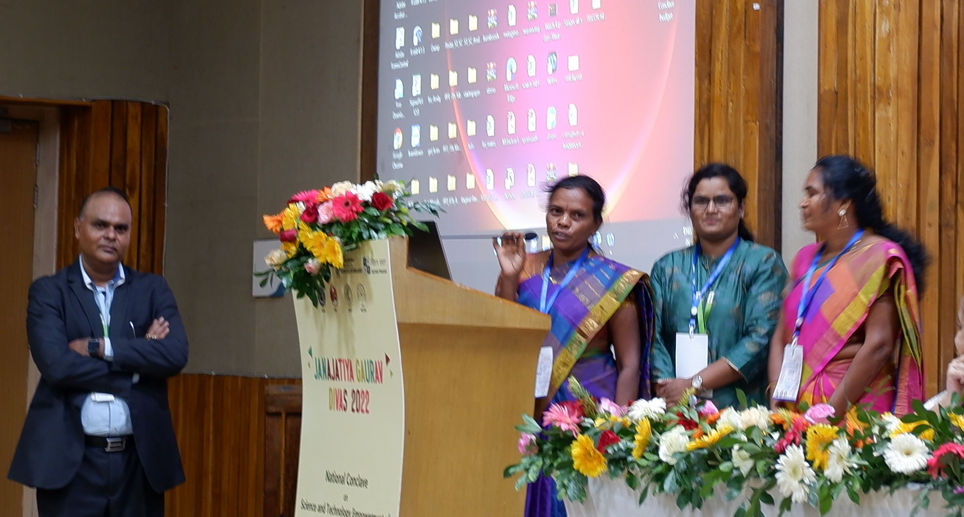 Ramamma speaking at India's National Tribal Day conclave.